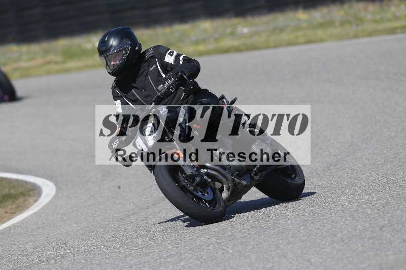 /01 02.04.2026 MAZ ADR/Gruppe gelb Gruppe gruen/unklar